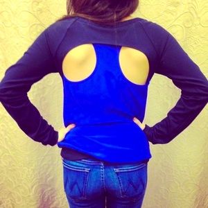 NWT Bailey 44 Sweater